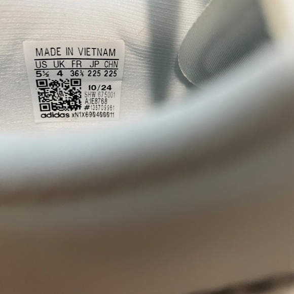 Stella McCartney X Adiddas Sneakers - Picture 7 of 7